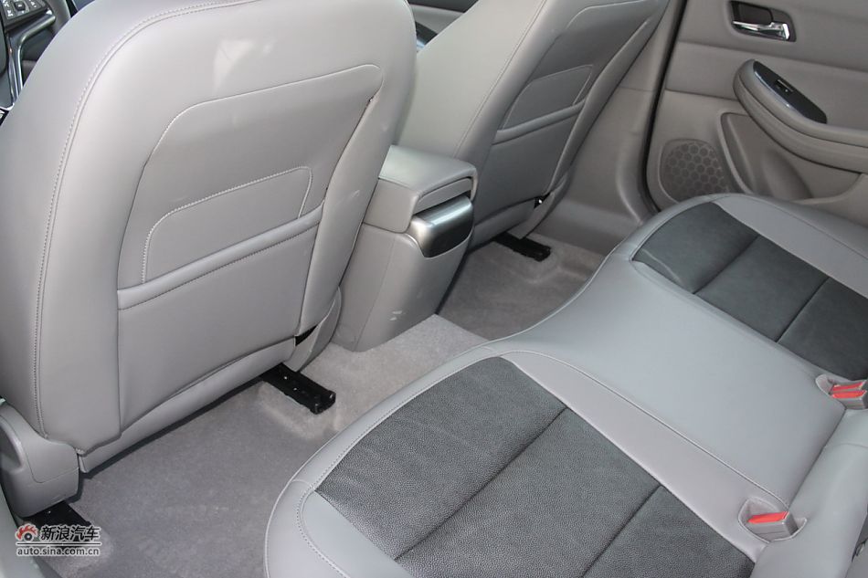 2012款迈锐宝2.4L自动豪华版