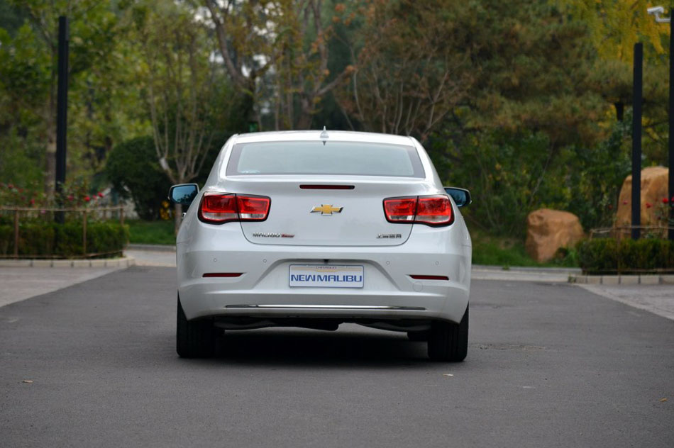 2016款 1.6T 自动豪华版 外观