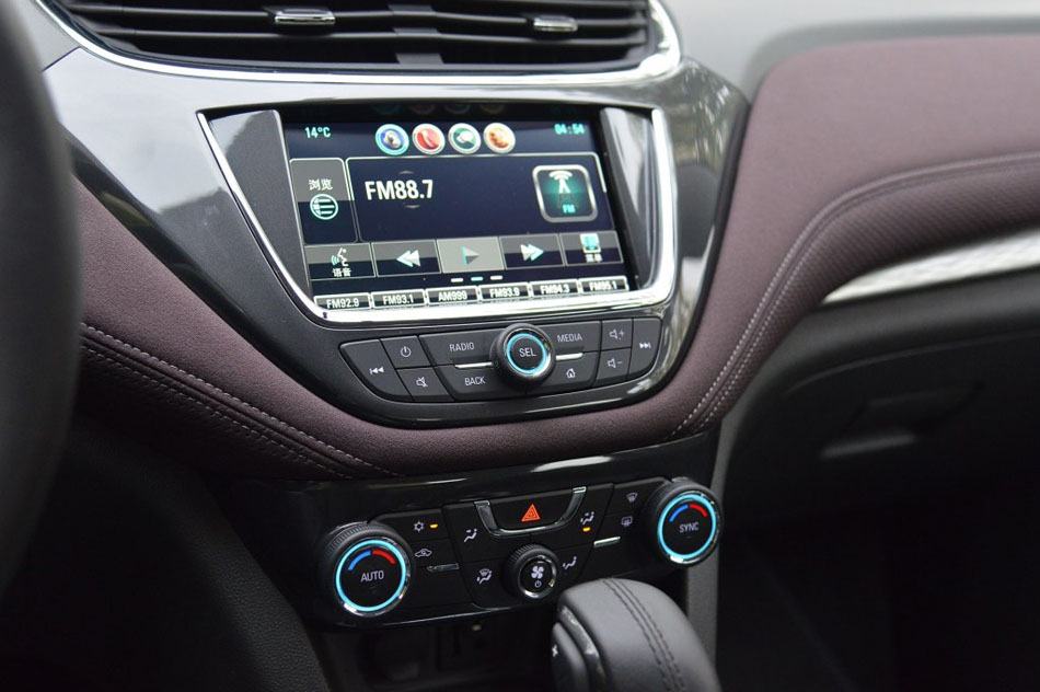 2016款 1.6T 自动豪华版 内饰