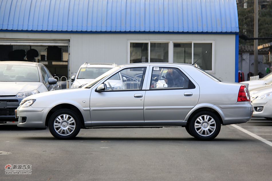 2011款爱丽舍高清到店实拍