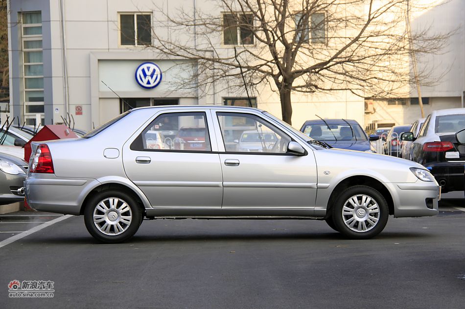 2011款爱丽舍高清到店实拍