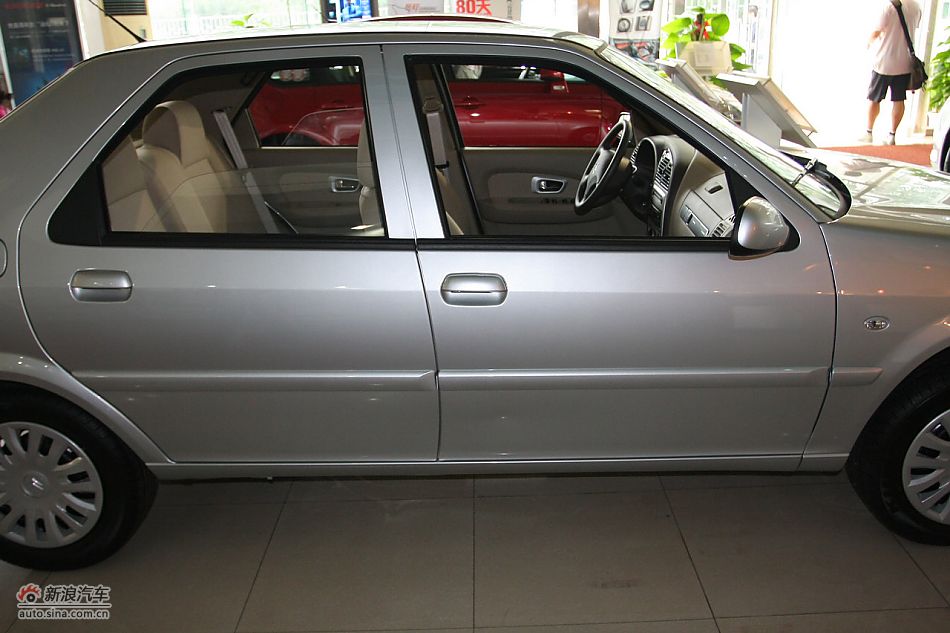 车辆外观及外部细节