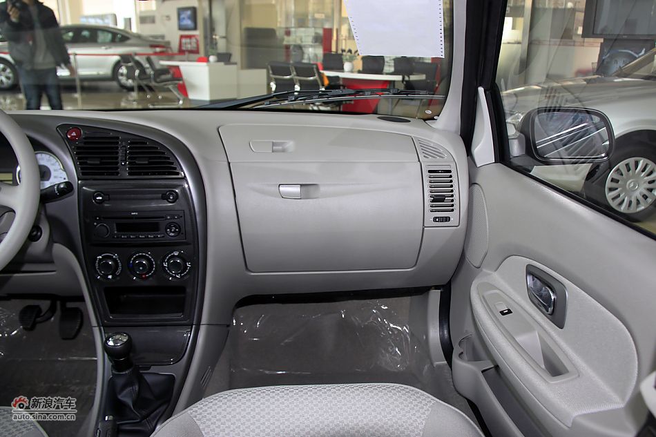 2011款爱丽舍高清到店实拍