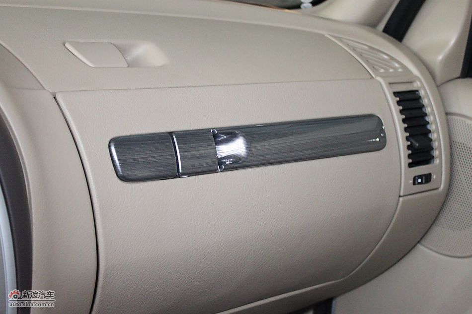 内饰及内部细节