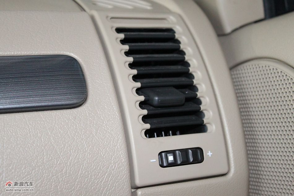 内饰及内部细节