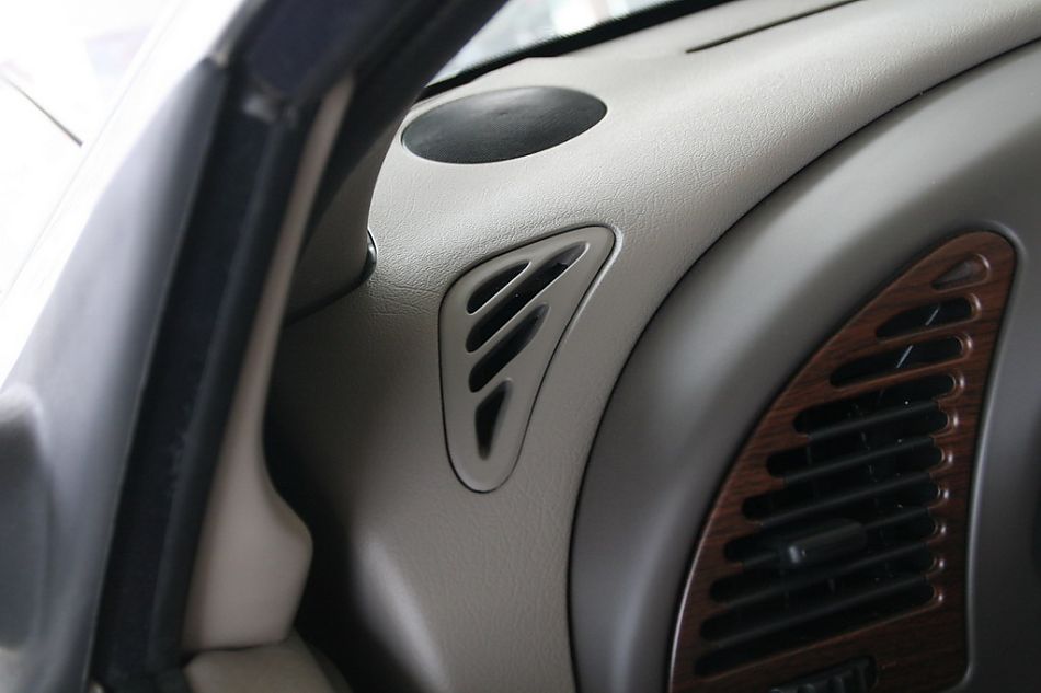 神龙汽车爱丽舍内饰