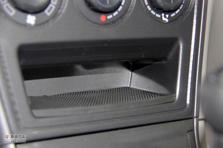 2011款爱丽舍高清到店实拍