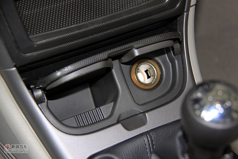 2011款爱丽舍高清到店实拍