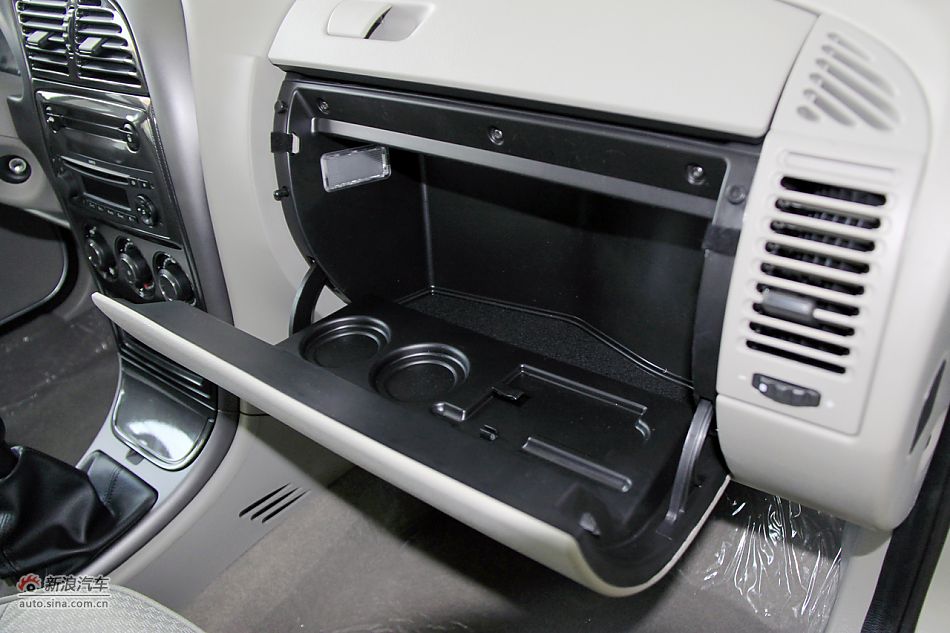 2011款爱丽舍高清到店实拍