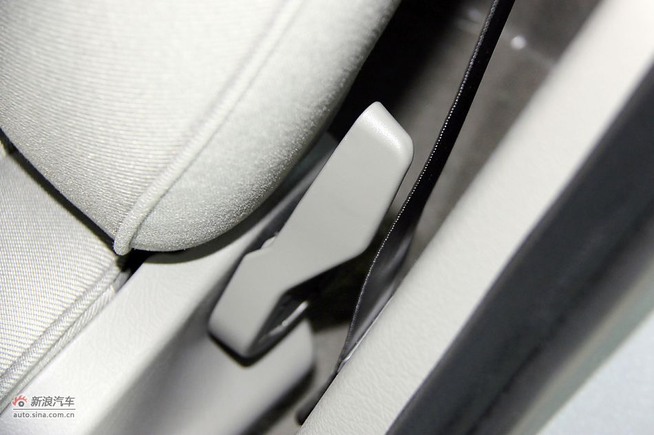 2011款爱丽舍高清到店实拍