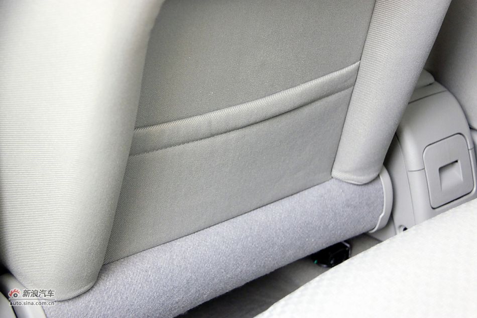 2011款爱丽舍高清到店实拍