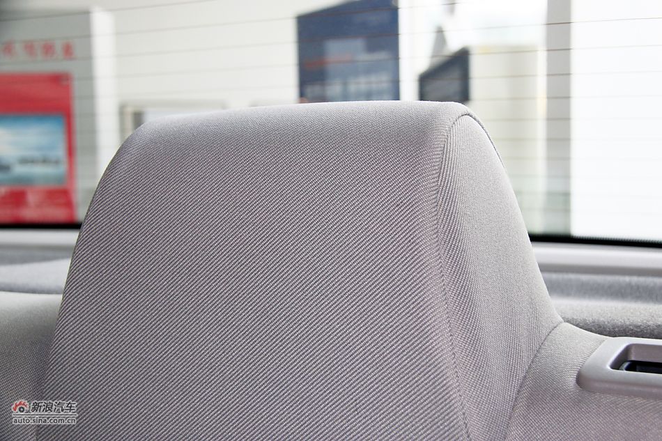 2011款爱丽舍高清到店实拍