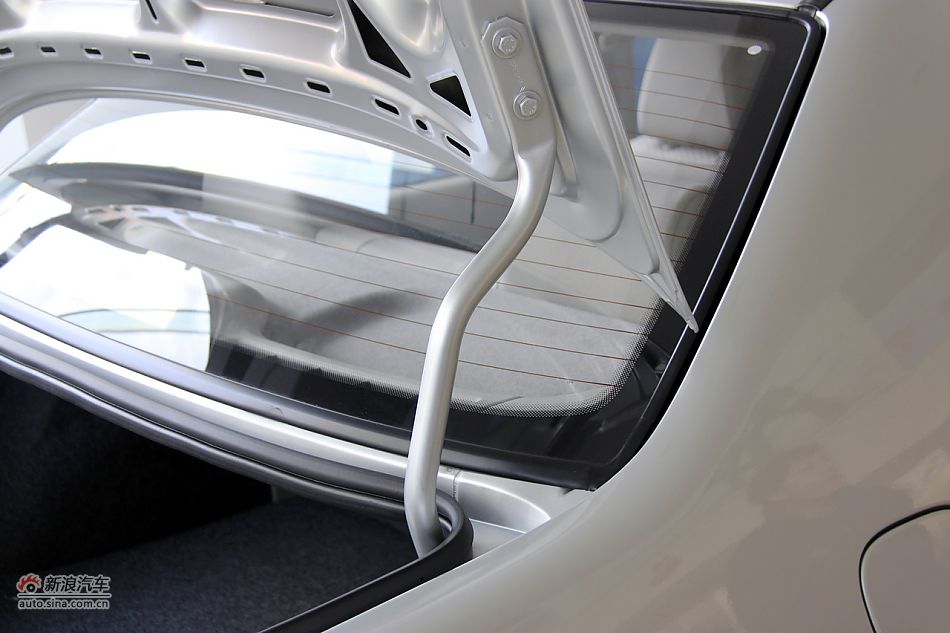 2011款爱丽舍高清到店实拍