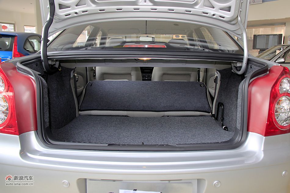 2011款爱丽舍高清到店实拍