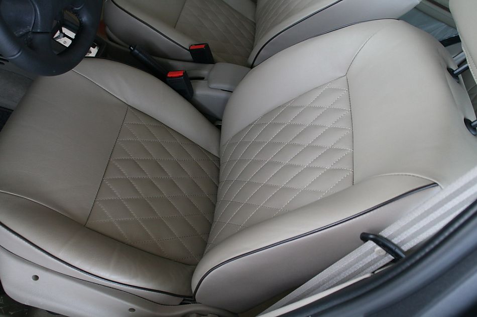 神龙汽车爱丽舍座椅