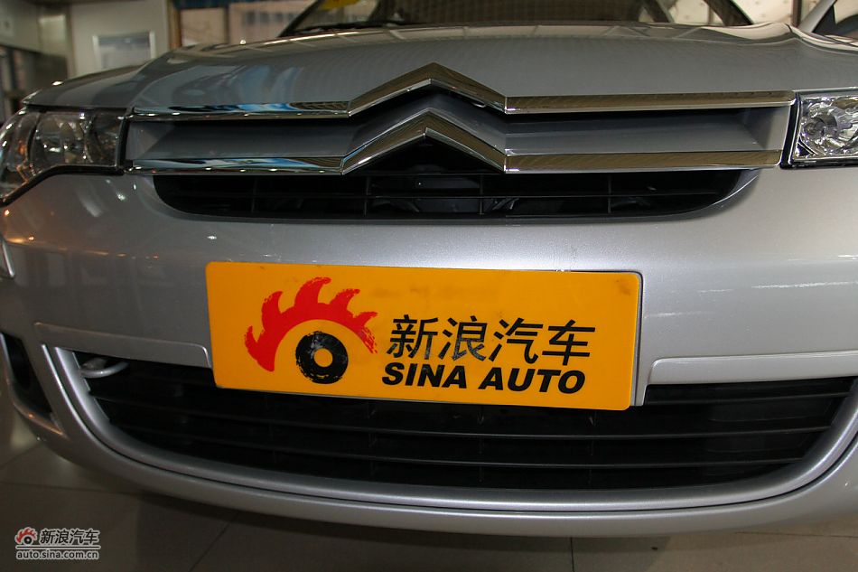 车辆外观及外部细节