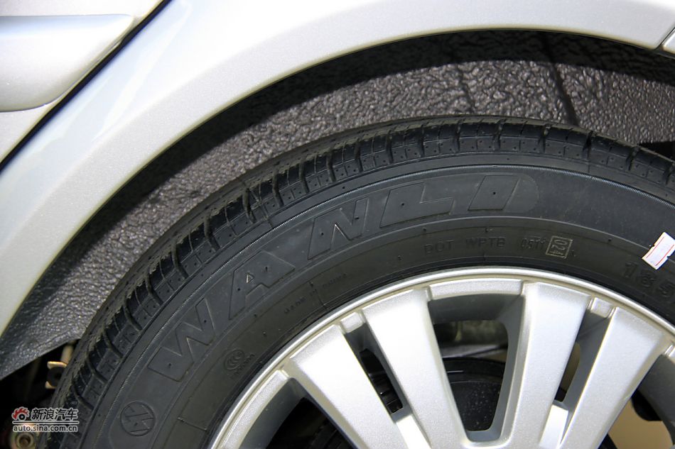 2011款爱丽舍高清到店实拍