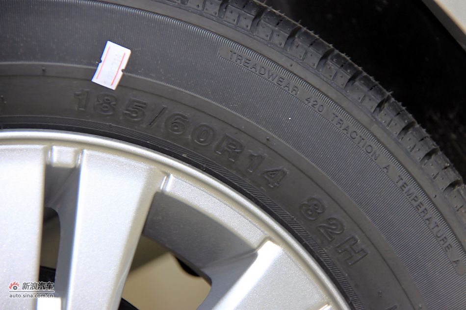 2011款爱丽舍高清到店实拍