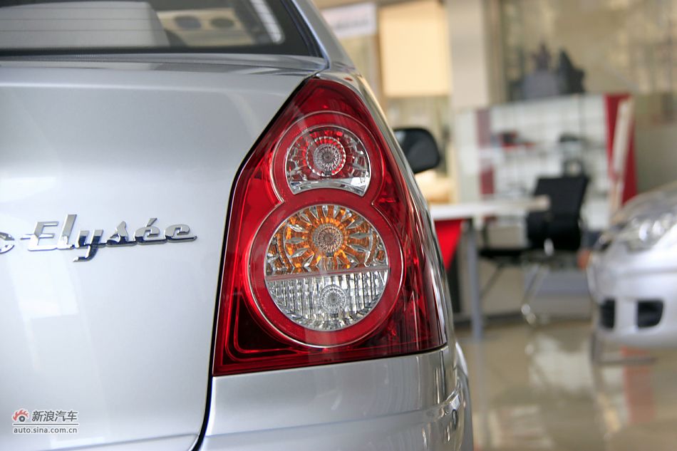 2011款爱丽舍高清到店实拍