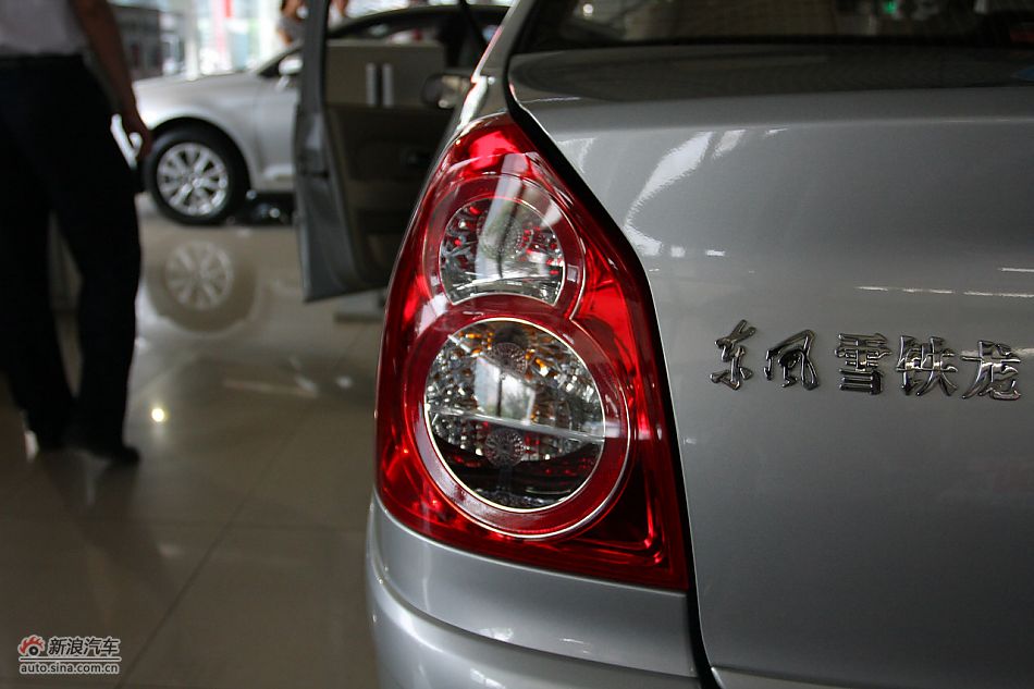 车辆外观及外部细节