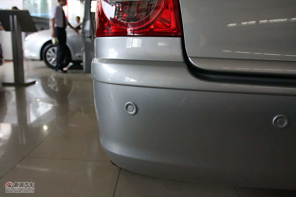 车辆外观及外部细节