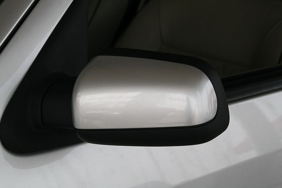 神龙汽车爱丽舍外后视镜