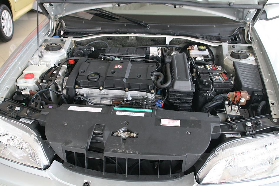 神龙汽车爱丽舍发动机