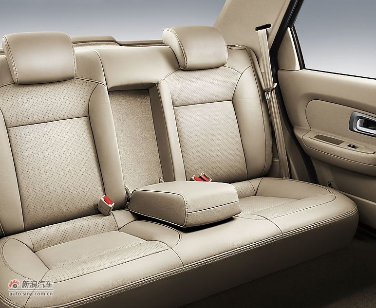 2011款东风雪铁龙爱丽舍