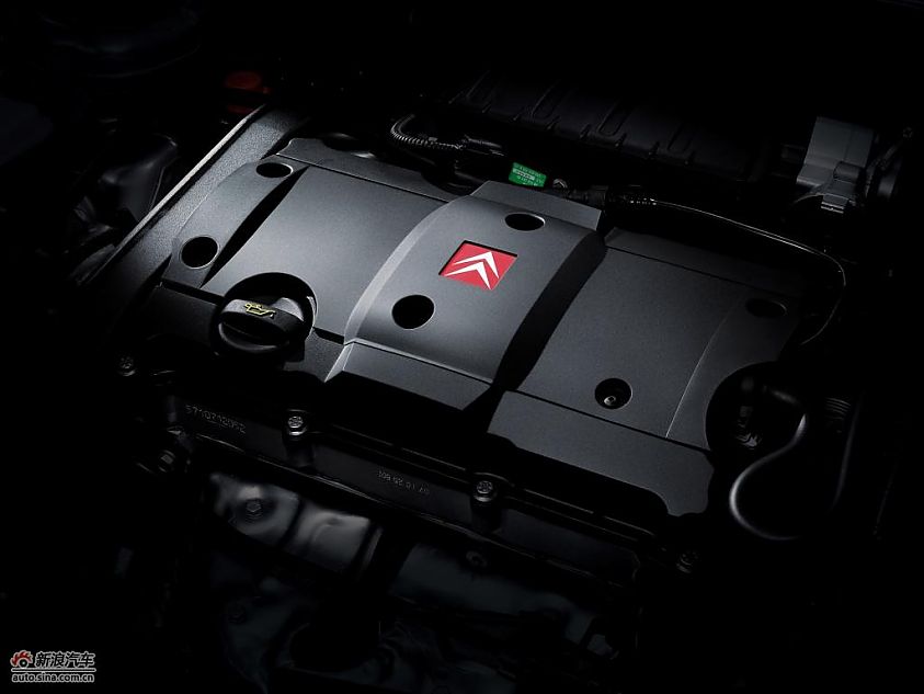 新爱丽舍2010款 发动机