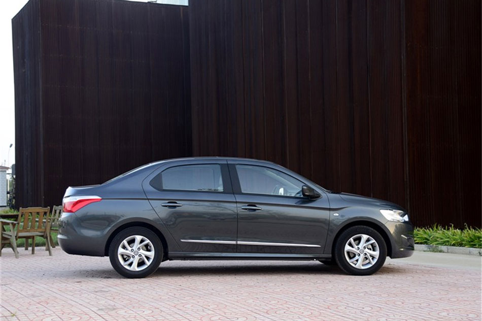 2014款爱丽舍 1.6L手动舒适型