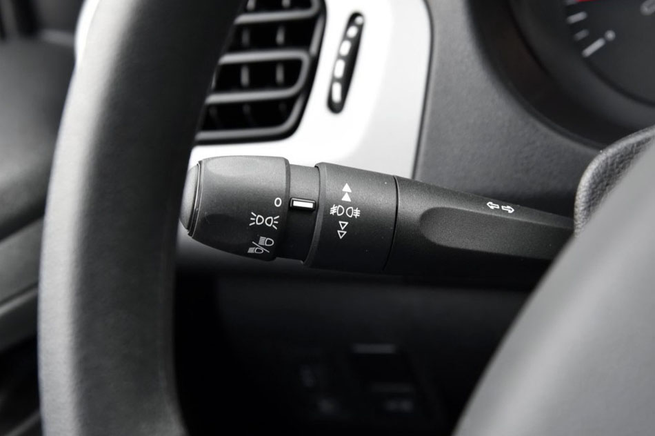 2017款 1.6L 手动时尚型 内饰