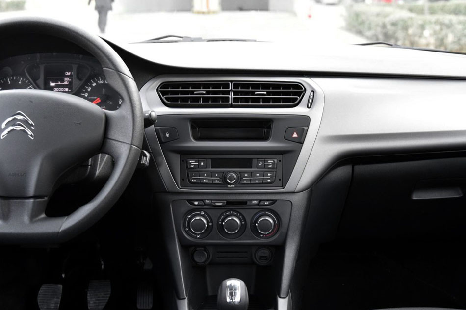 2017款 1.6L 手动时尚型 内饰