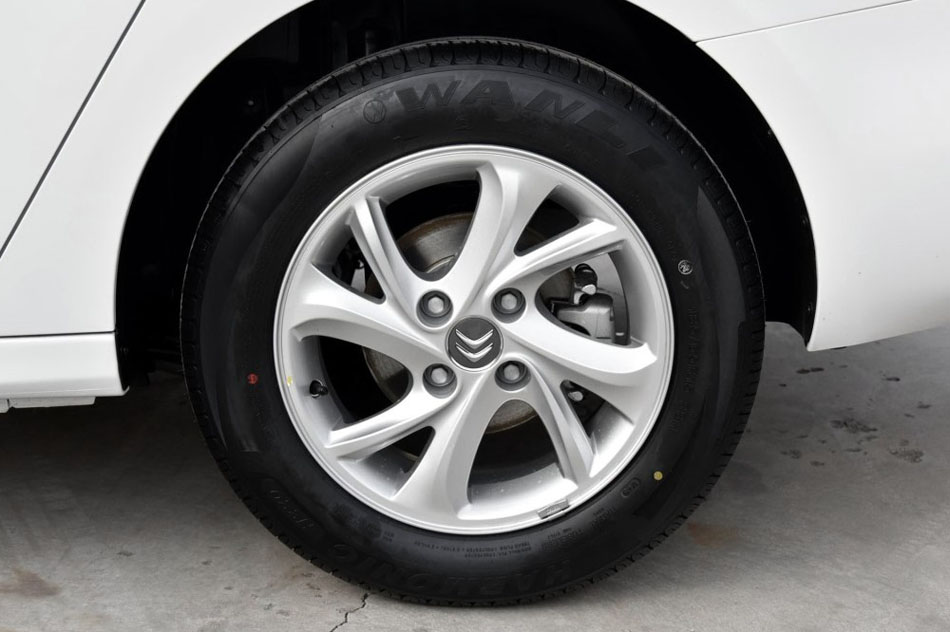 2017款 1.6L 手动时尚型 细节