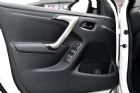 2017款 1.6L 手动时尚型 座椅空间