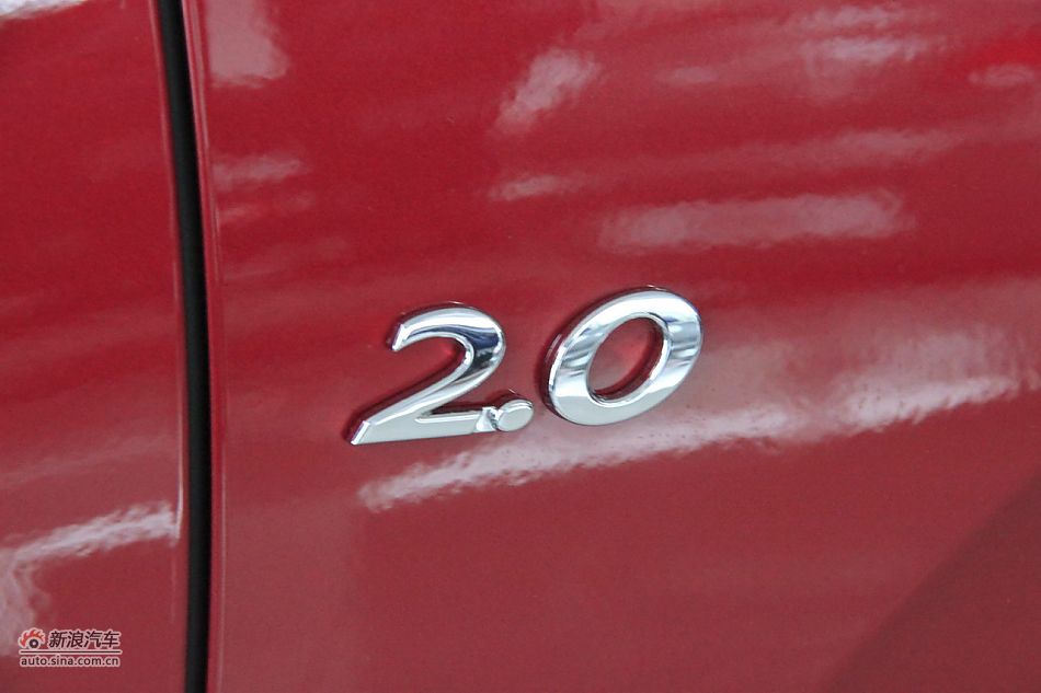 2012款东风标致308三厢2.0L手动风尚版