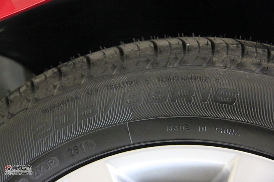 2012款东风标致308三厢2.0L手动风尚版