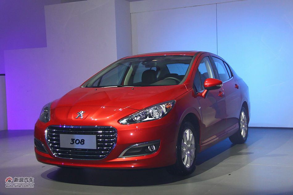 东风标致308上市现场图 图为东风标致308外观