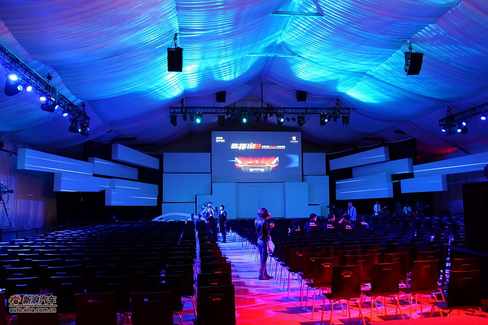 东风标致308上市现场图