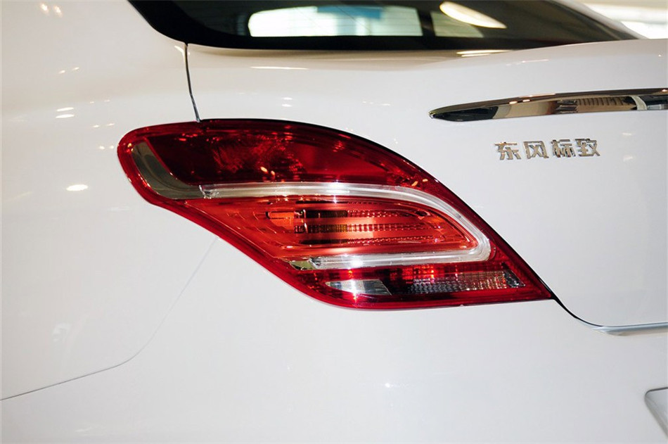 2013款标致308 1.6L自动风尚型