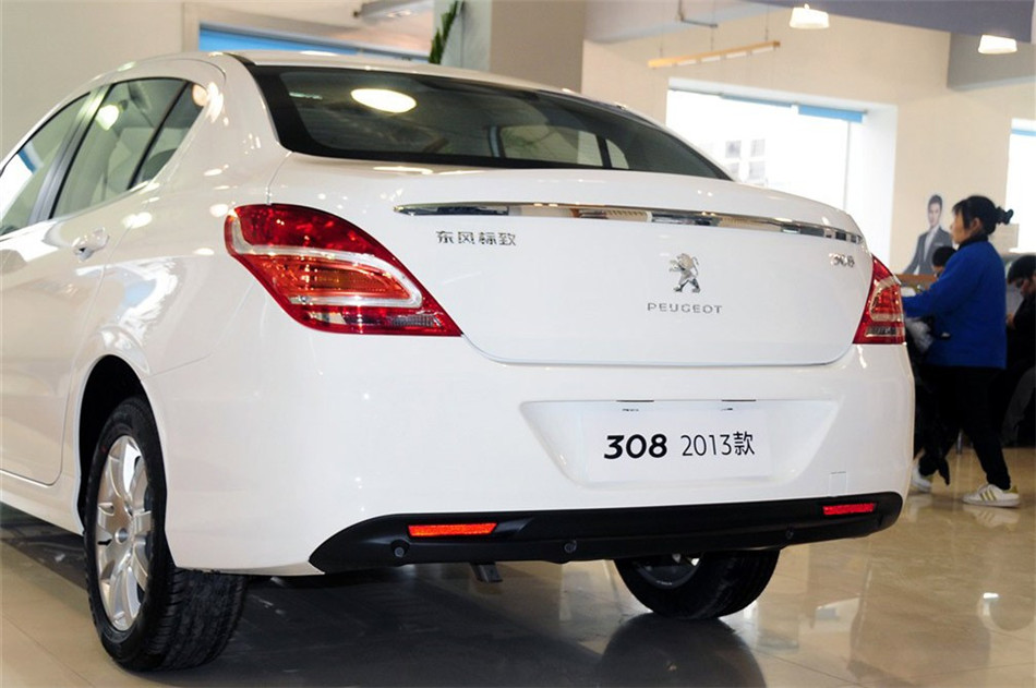 2013款标致308 1.6L自动风尚型