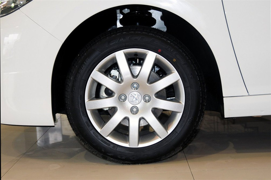 2013款标致308 1.6L自动风尚型