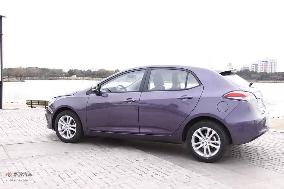 上汽MG5外观实拍