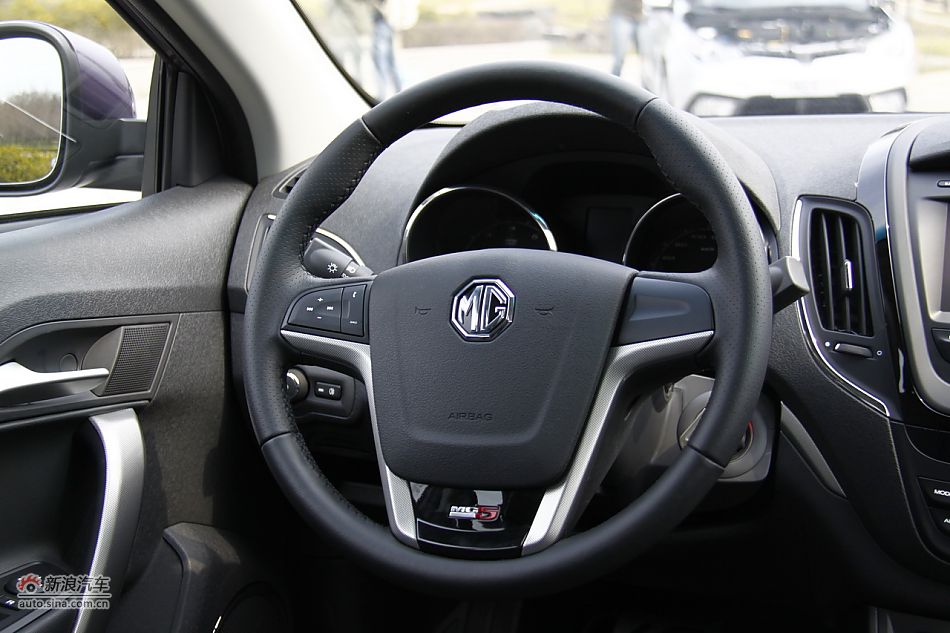 上汽MG5内饰功能实拍