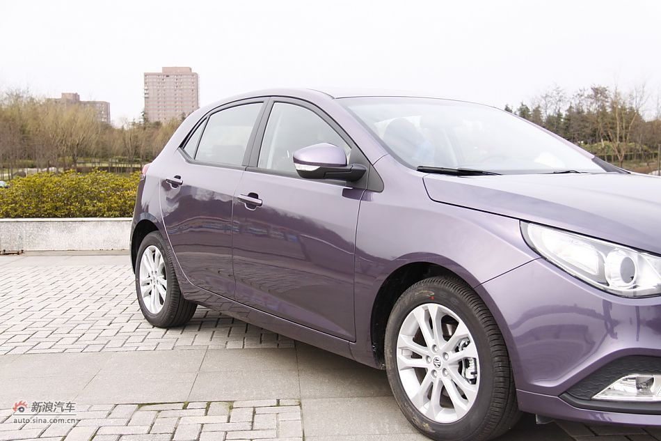 上汽MG5外观细节实拍