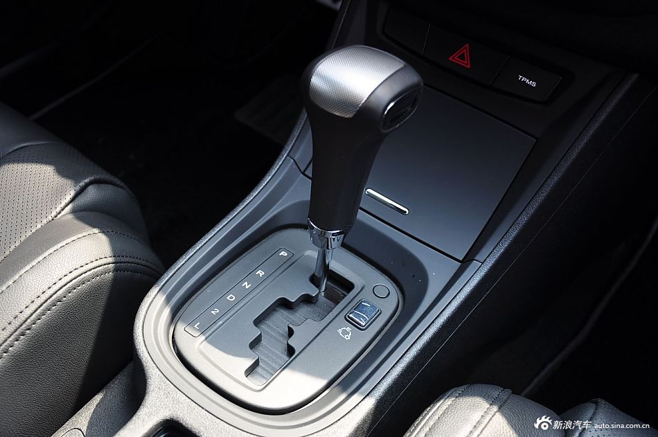 MG5静态评测内饰