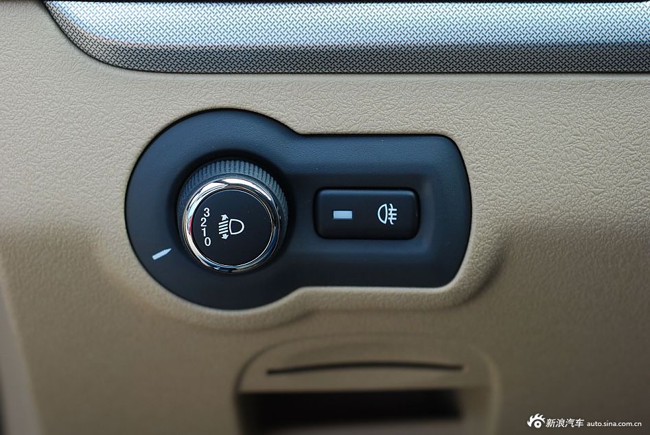 MG5静态评测内饰