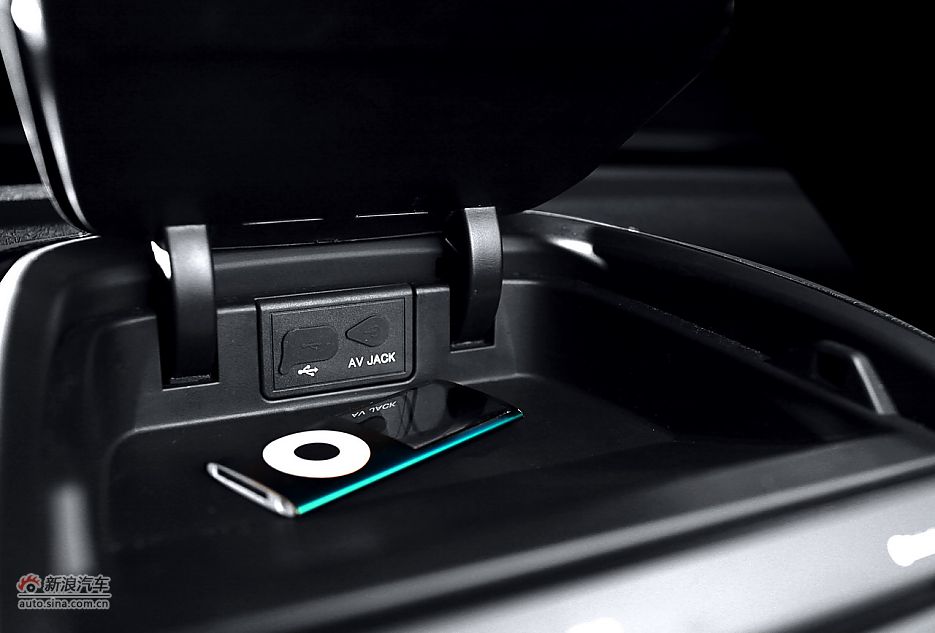 上汽MG5官方图片