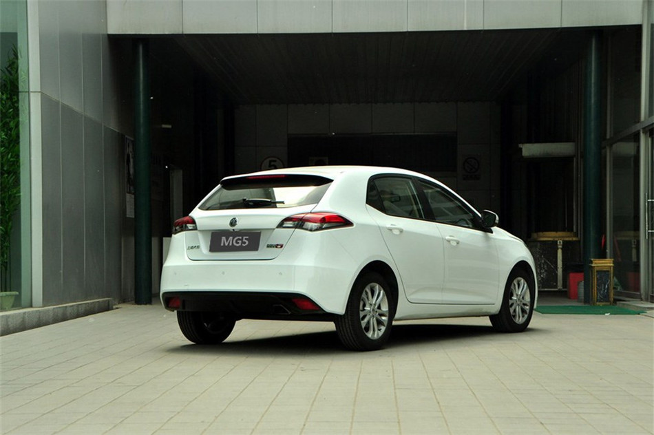 MG5 2012款 1.5L AT 领航版 外观