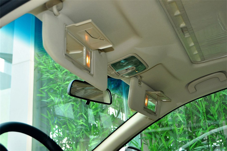 MG5 2012款 1.5L AT 领航版 空间