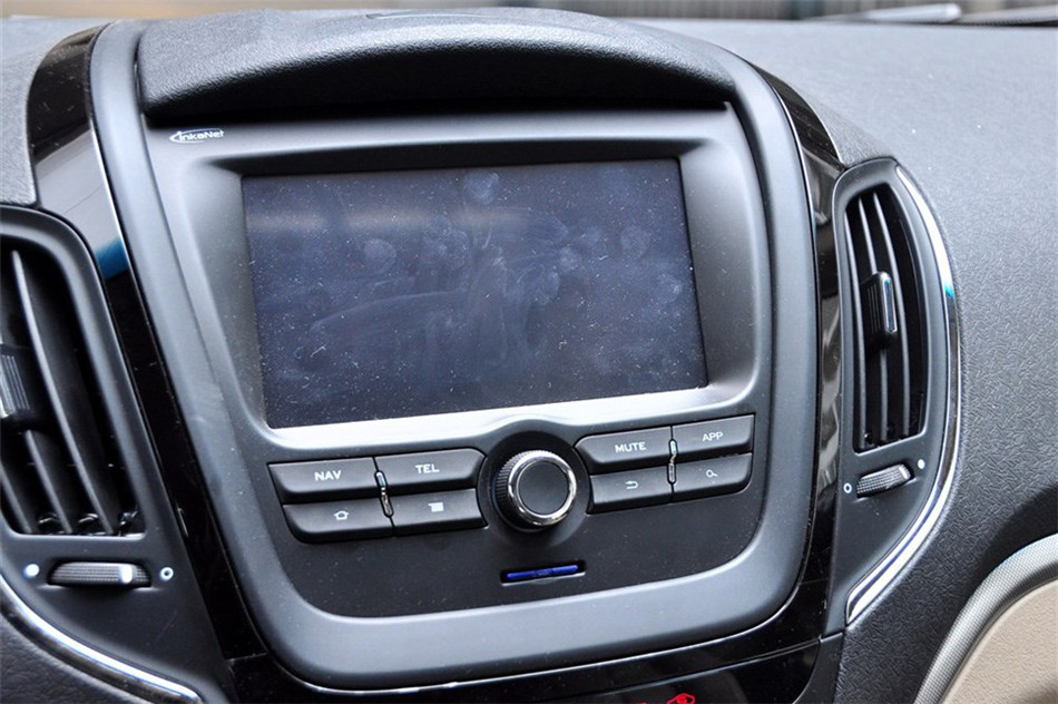 MG5 2012款 1.5L AT 领航版 内饰